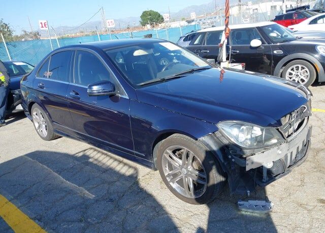 2014 MERCEDES-BENZ C-Class