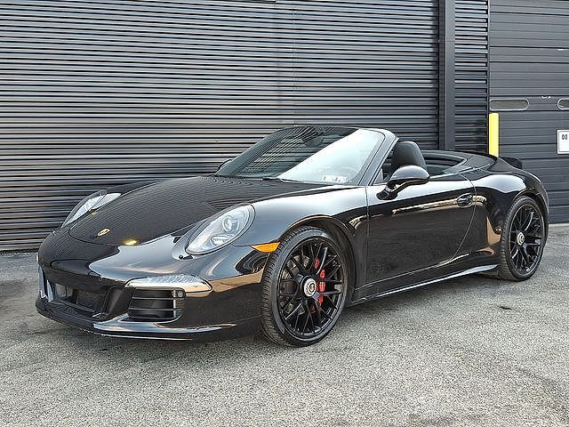 2015 PORSCHE 911