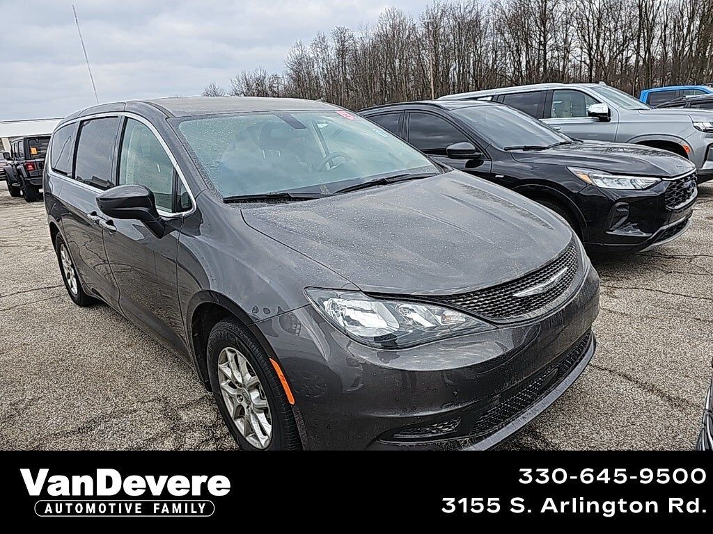 2022 CHRYSLER Pacifica