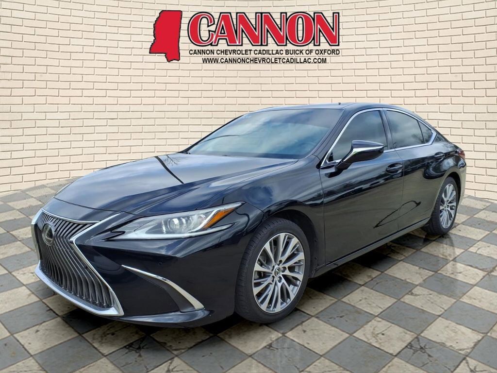 2019 LEXUS ES