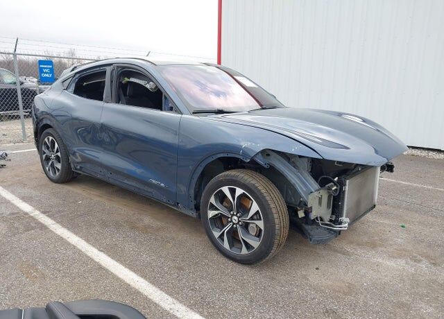 2021 FORD Mach-E