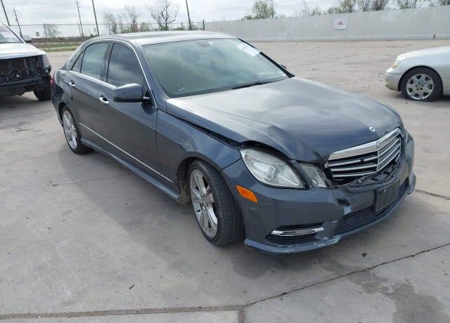 2013 MERCEDES-BENZ E-Class