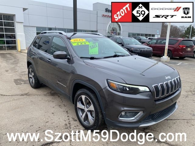 2019 JEEP Cherokee