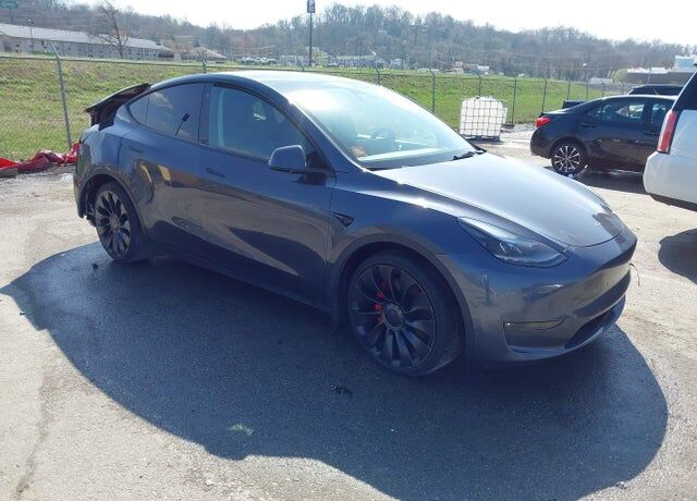 2022 TESLA Model Y