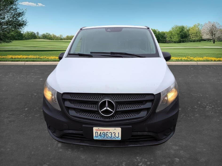 2016 Mercedes-Benz METRIS