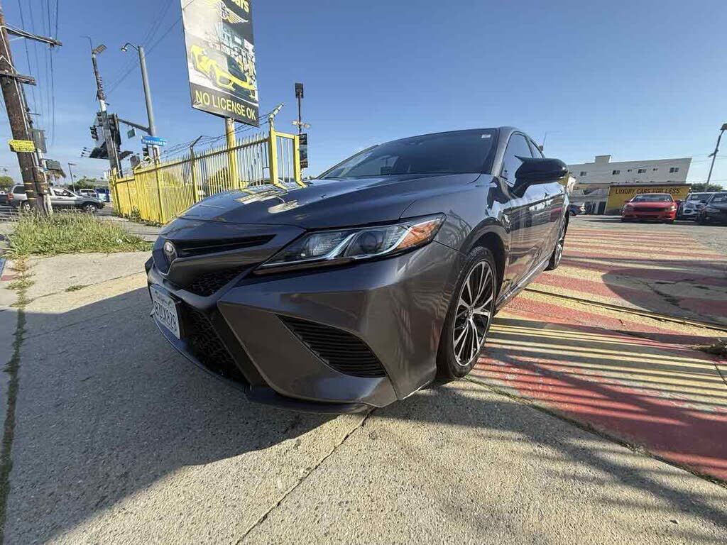 2018 TOYOTA Camry