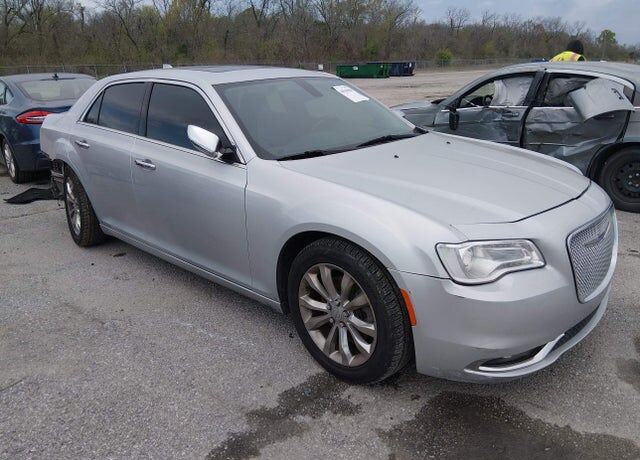 2020 CHRYSLER 300