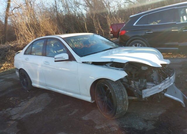 2014 MERCEDES-BENZ C-Class