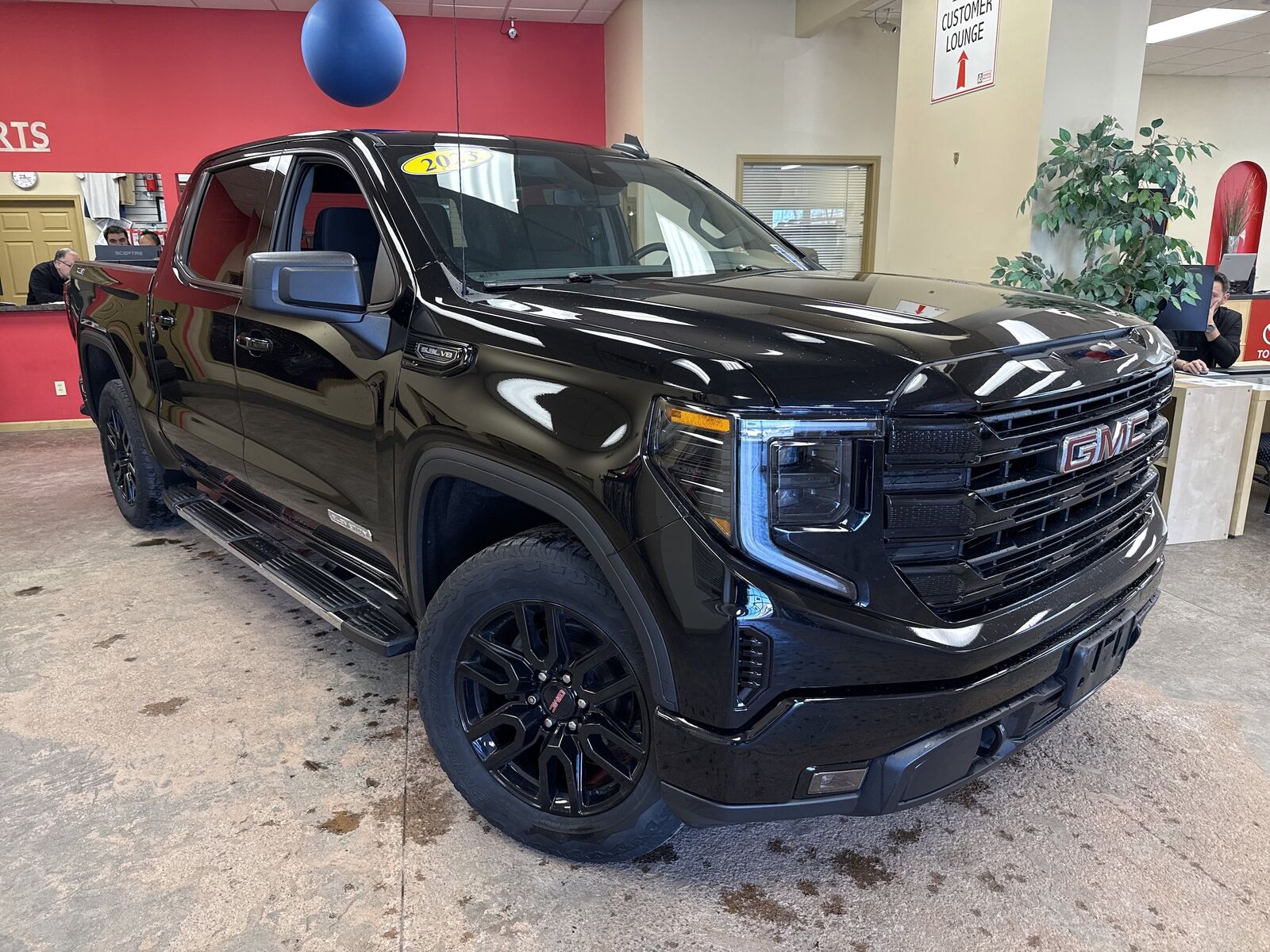 2023 GMC Sierra