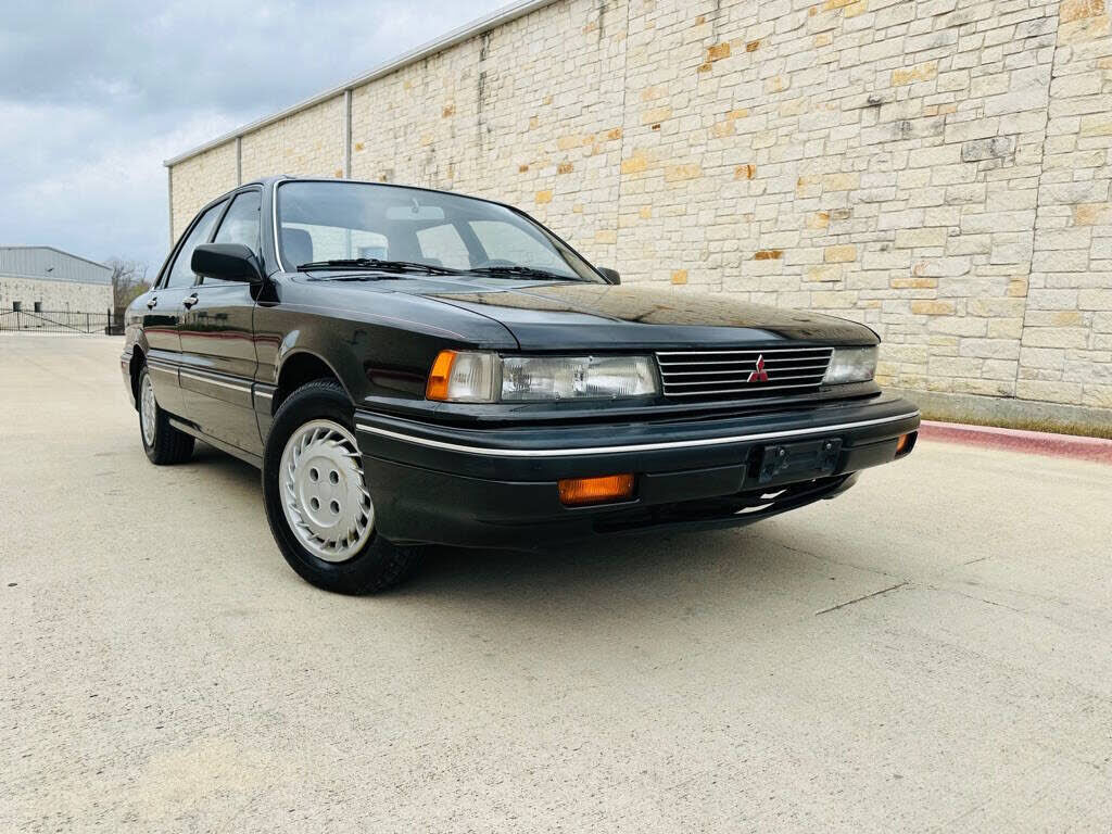 1989 MITSUBISHI Galant