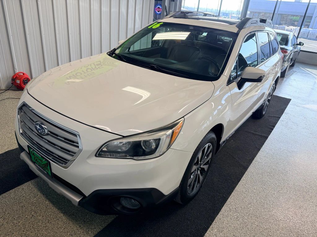 2016 SUBARU Outback