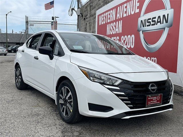 2025 NISSAN Versa