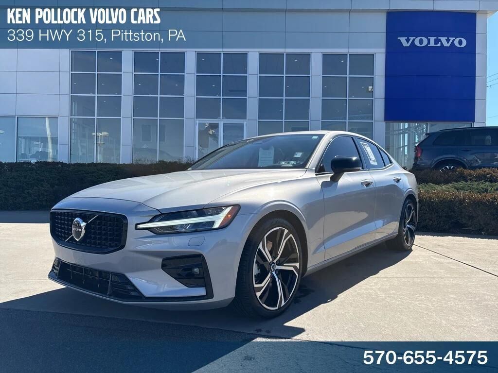 2023 VOLVO S60