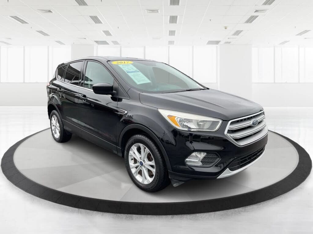 2017 FORD Escape