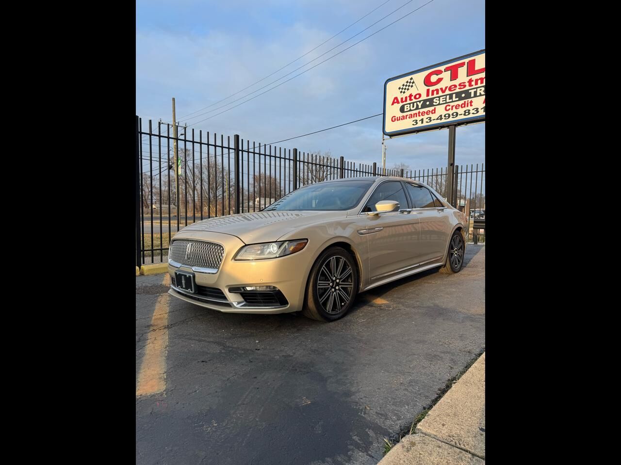 2017 LINCOLN Continental