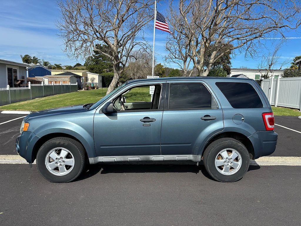 2010 FORD Escape