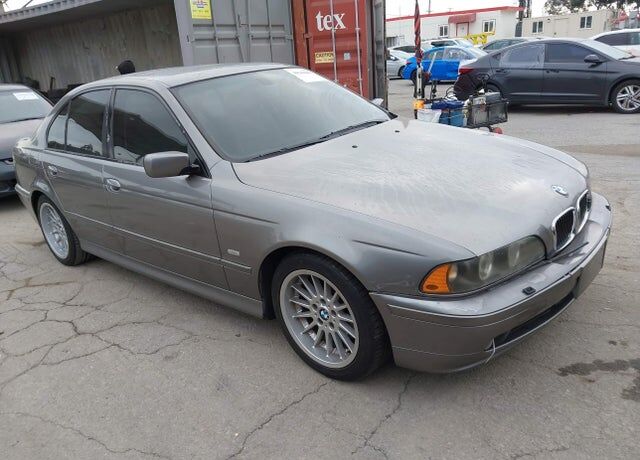 2002 BMW 5 Series