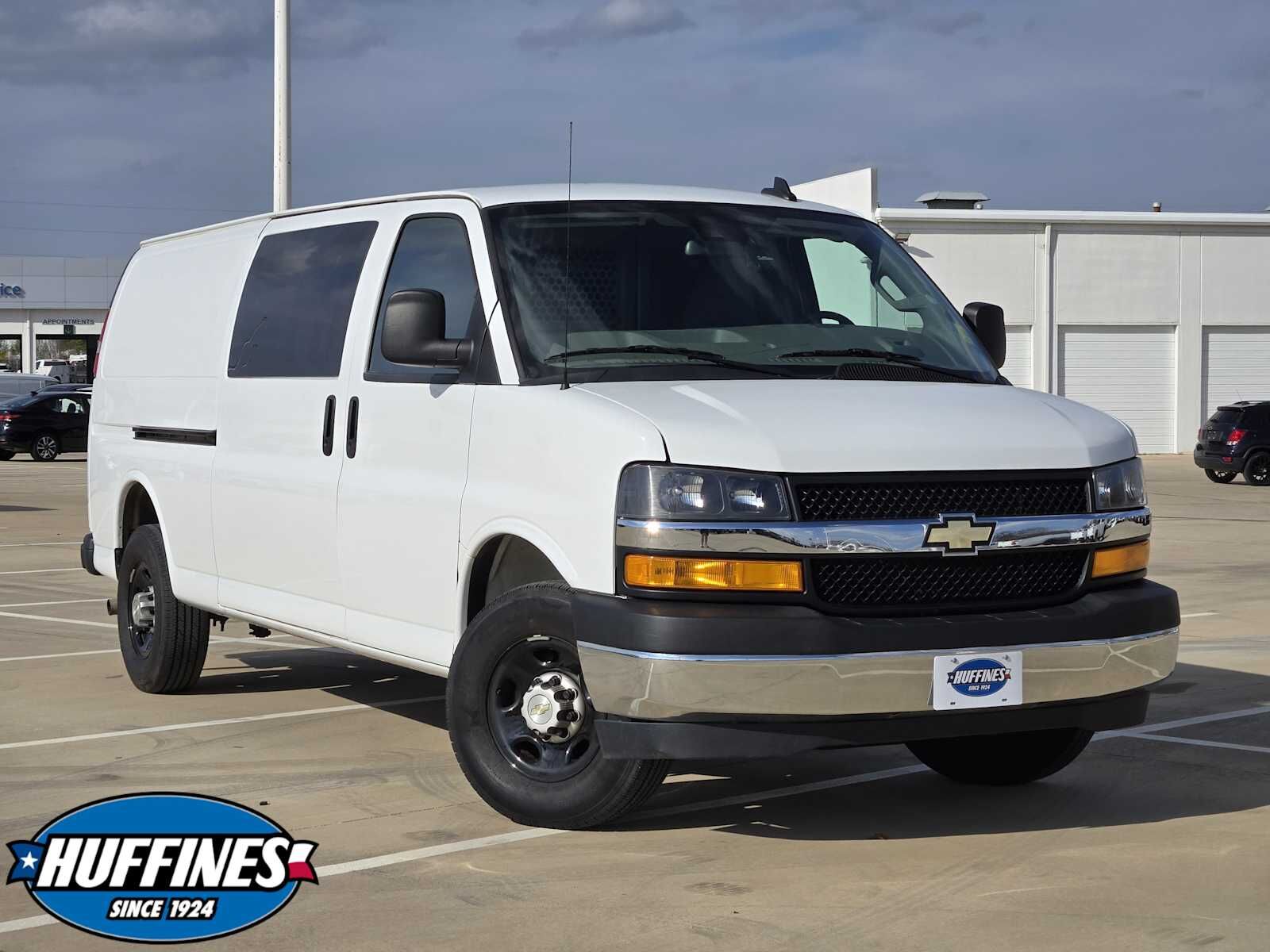 2024 CHEVROLET Express