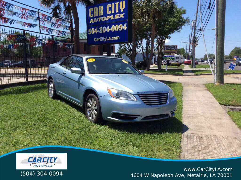 2013 CHRYSLER 200