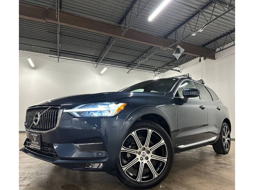 2021 VOLVO XC60