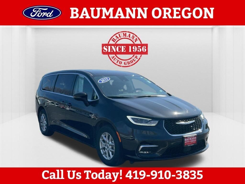 2023 CHRYSLER Pacifica