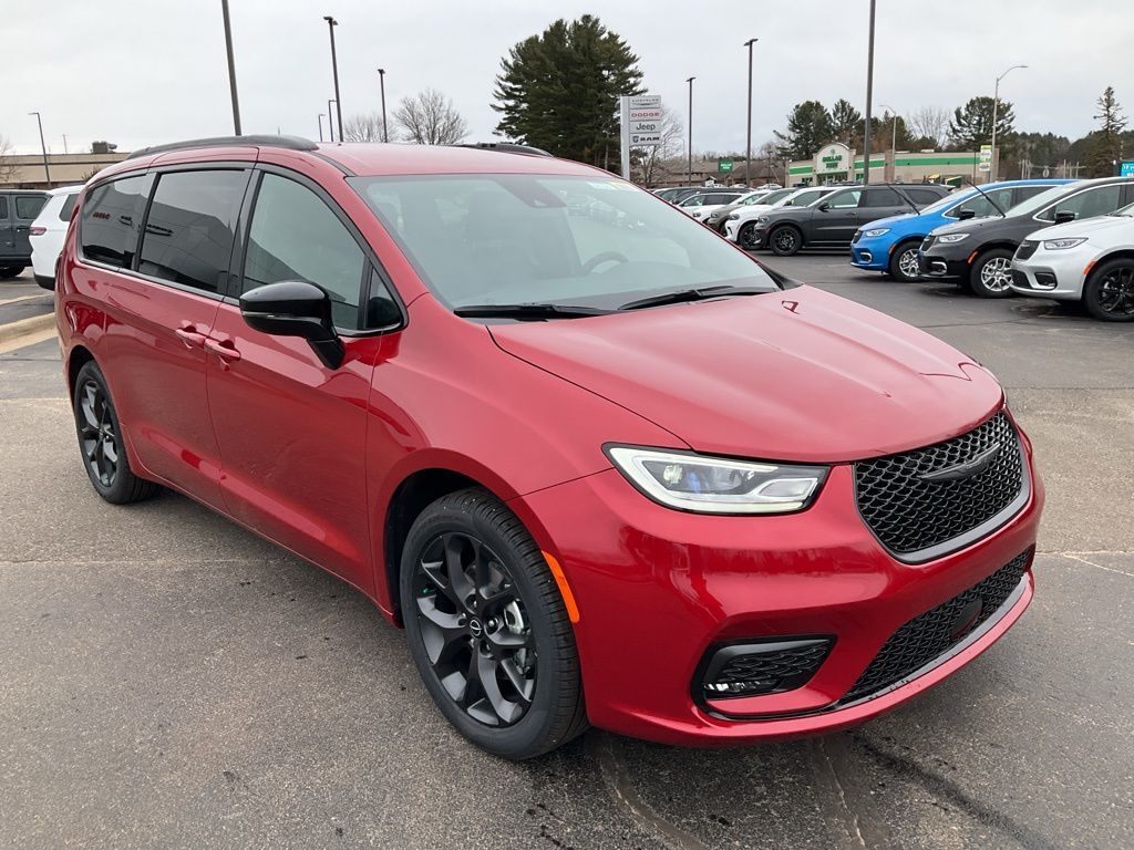 2026 CHRYSLER Pacifica