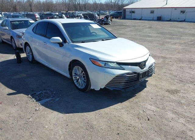 2018 TOYOTA Camry