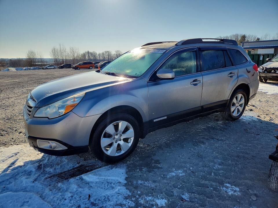 2011 SUBARU Outback