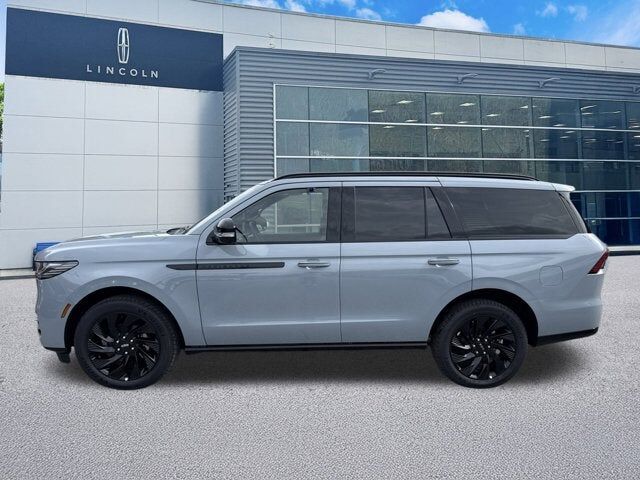 2026 LINCOLN Navigator