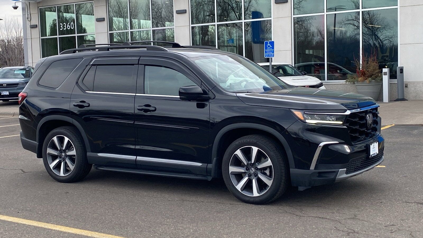2025 HONDA Pilot