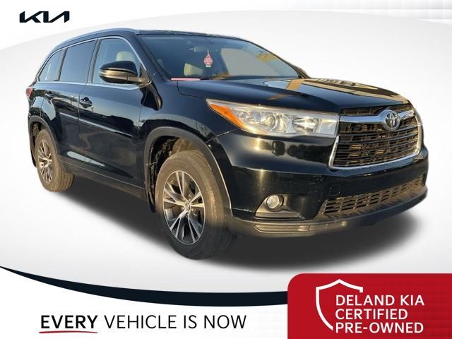 2016 TOYOTA Highlander