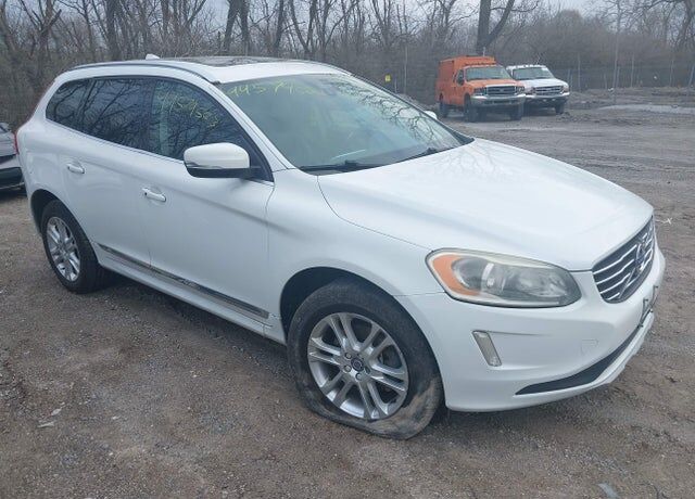2016 VOLVO XC60