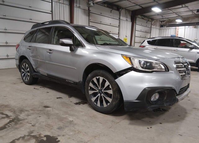 2015 SUBARU Outback