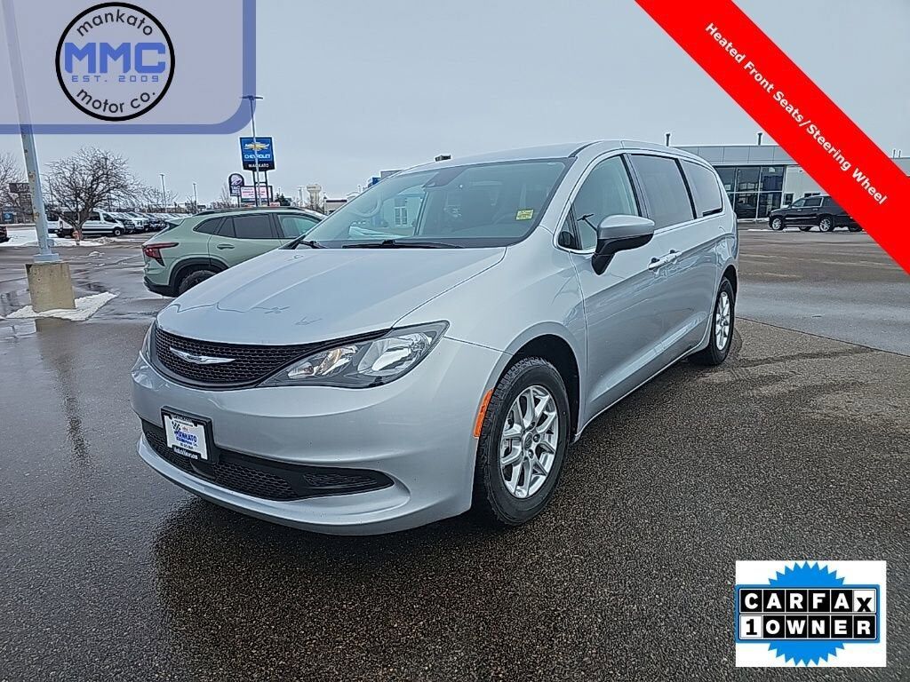 2023 CHRYSLER Voyager