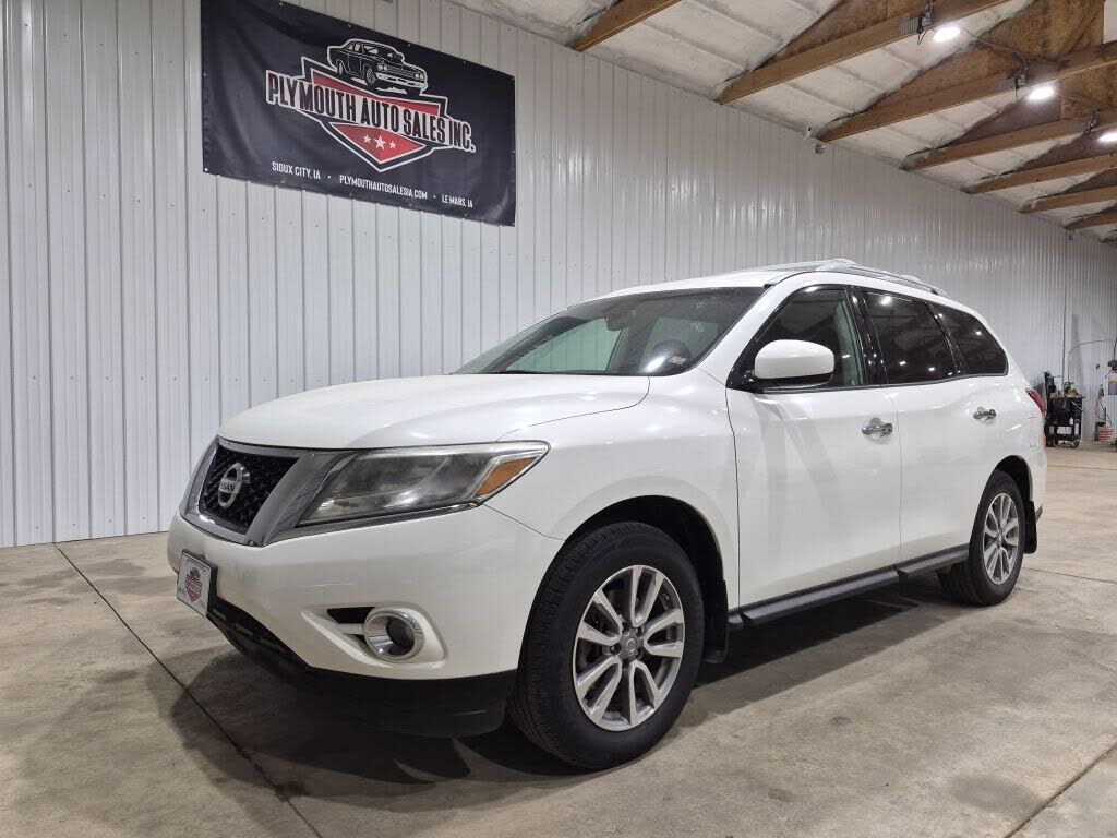 2016 NISSAN Pathfinder