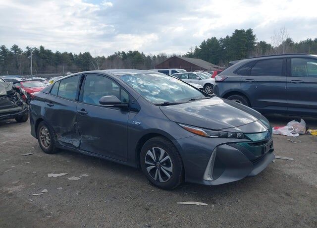 2017 TOYOTA Prius