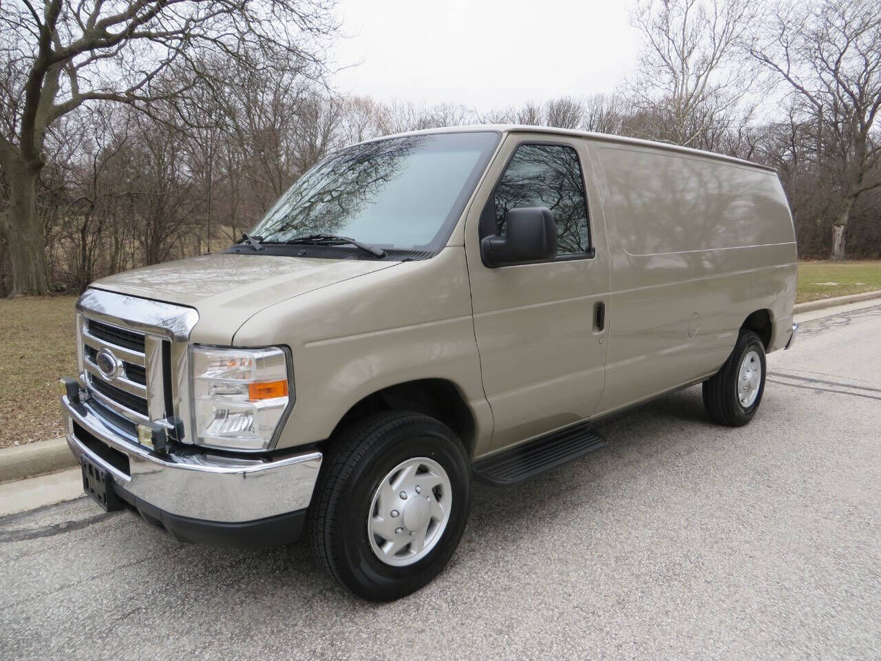 2014 FORD E-250