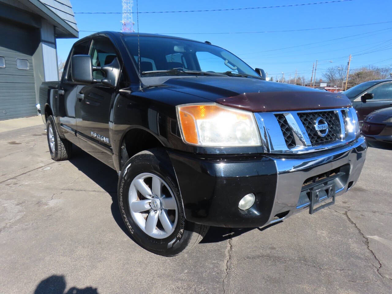2012 NISSAN Titan