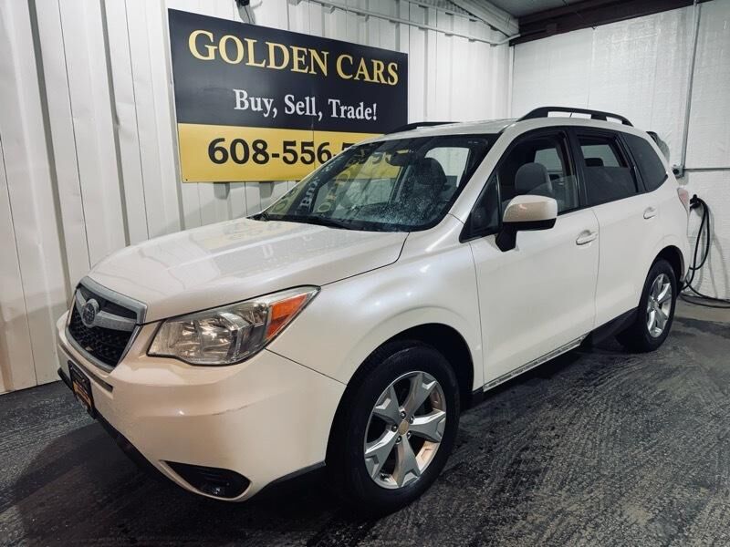 2014 SUBARU Forester