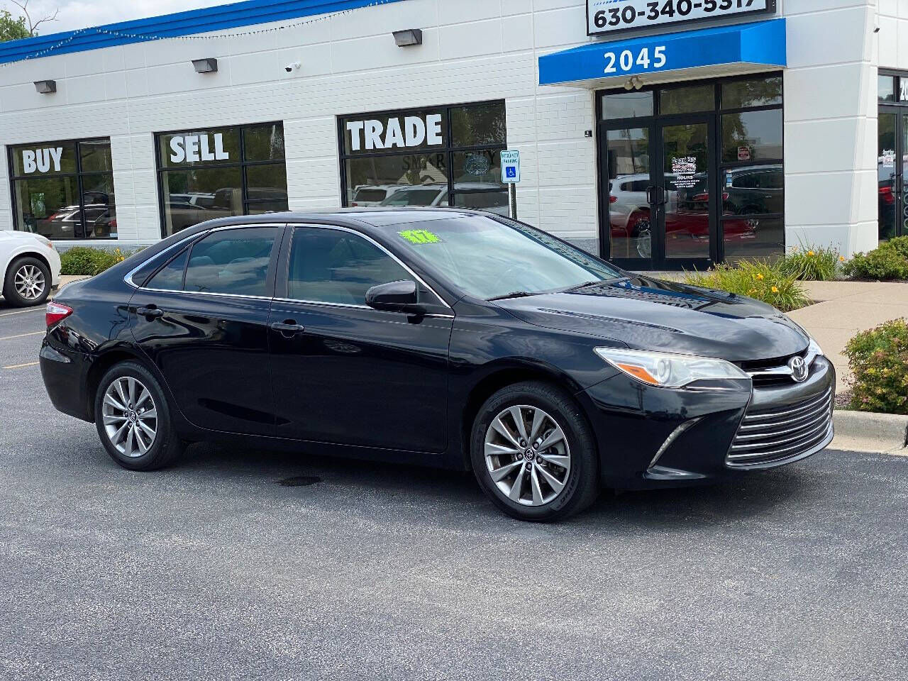 2017 TOYOTA Camry