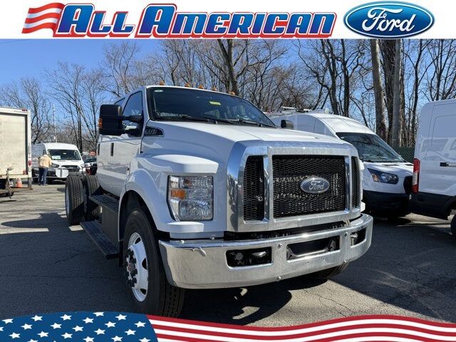 2027 FORD F-650
