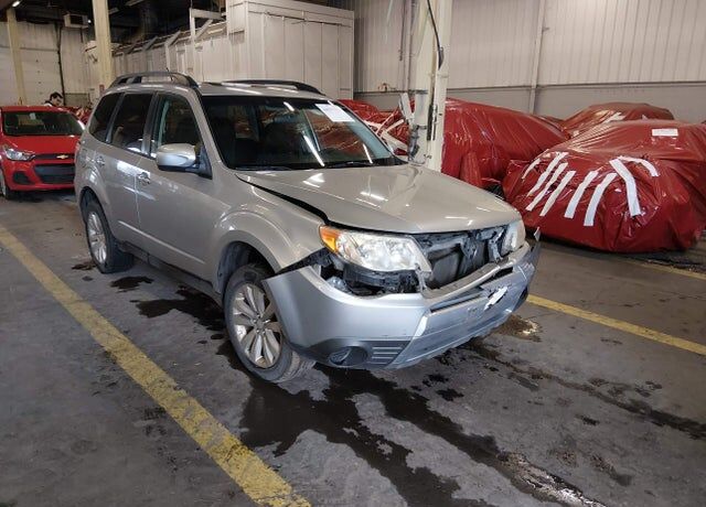 2013 SUBARU Forester