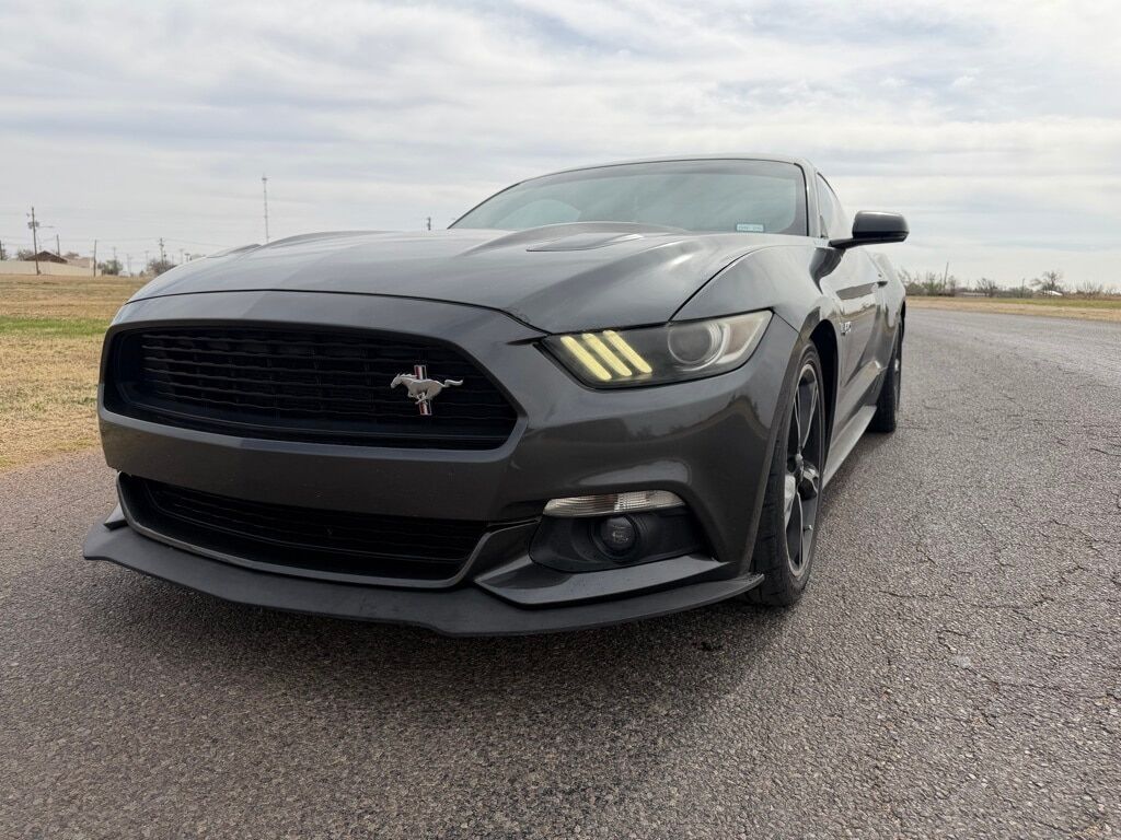 2016 FORD Mustang