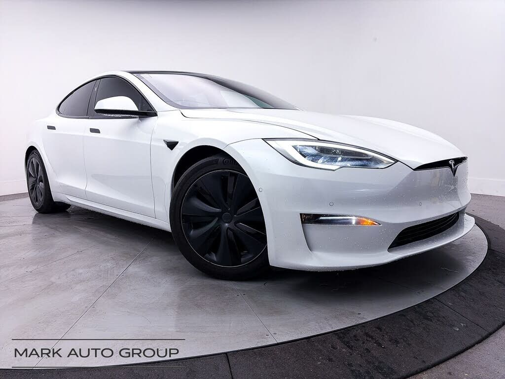 2022 TESLA Model S