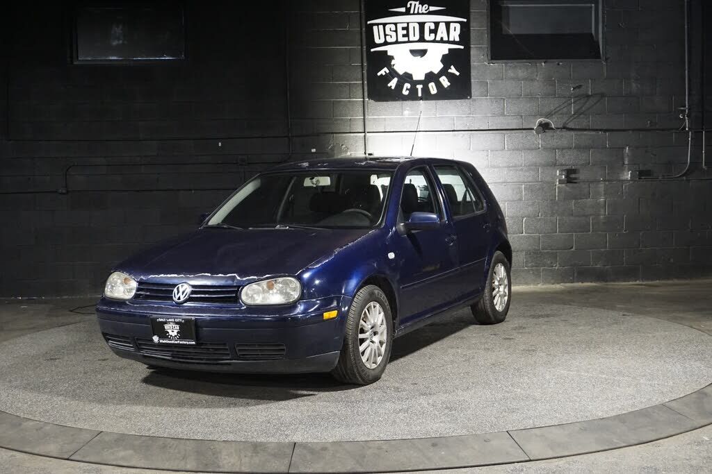 2004 VOLKSWAGEN Golf