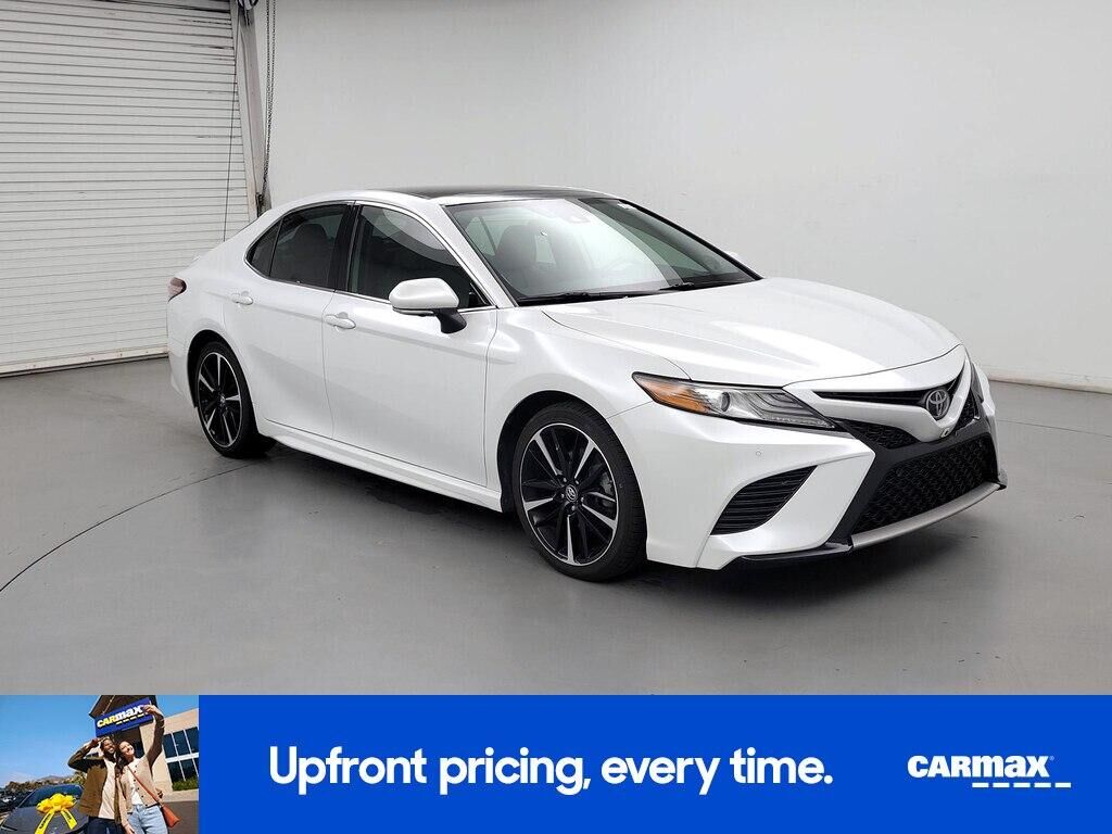 2019 TOYOTA Camry
