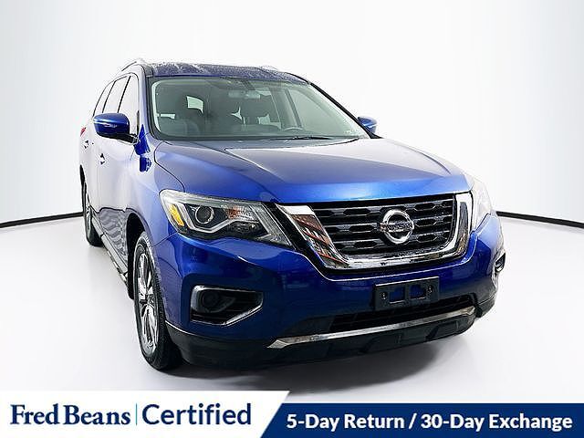 2017 NISSAN Pathfinder