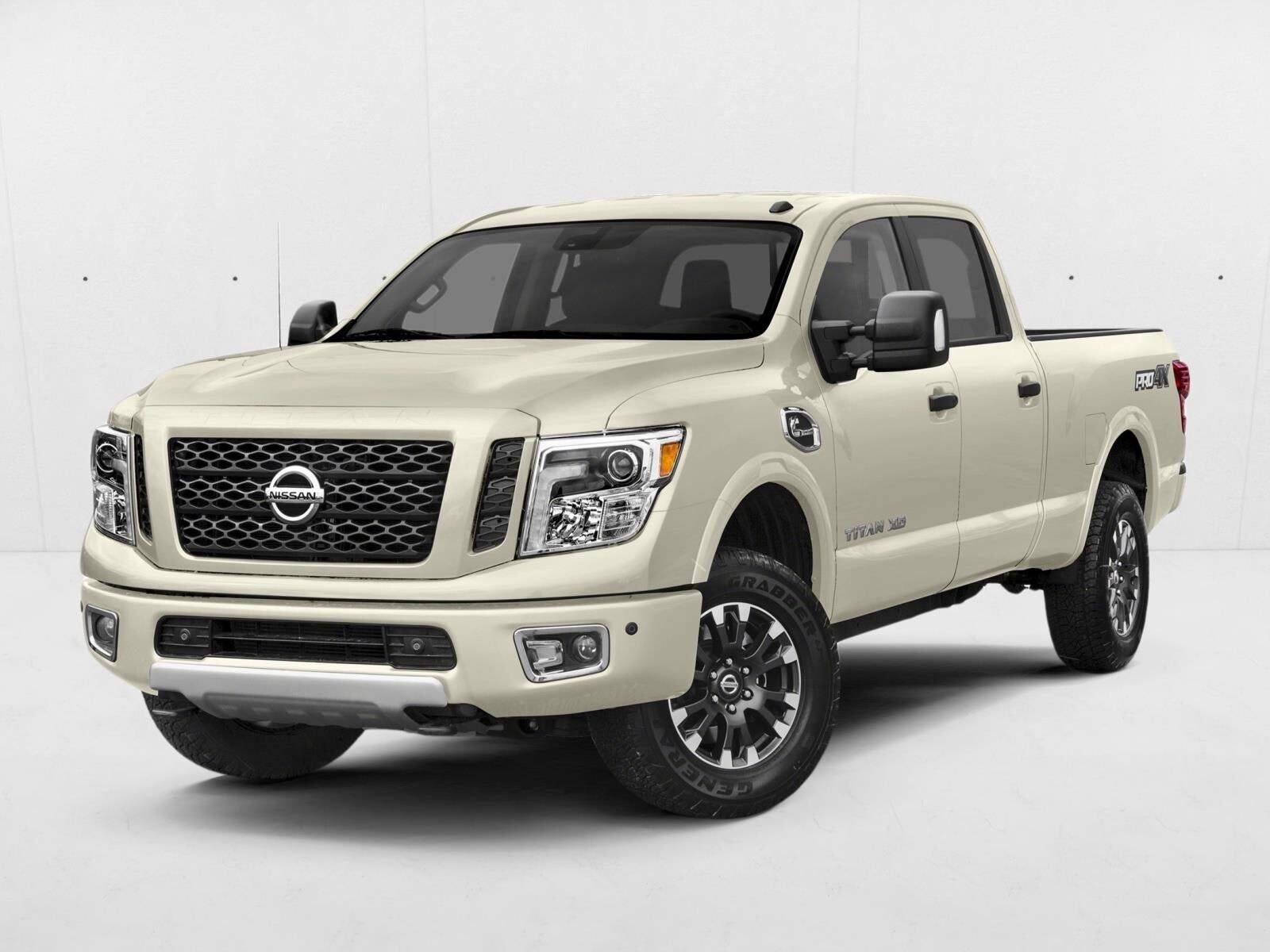 2017 NISSAN Titan