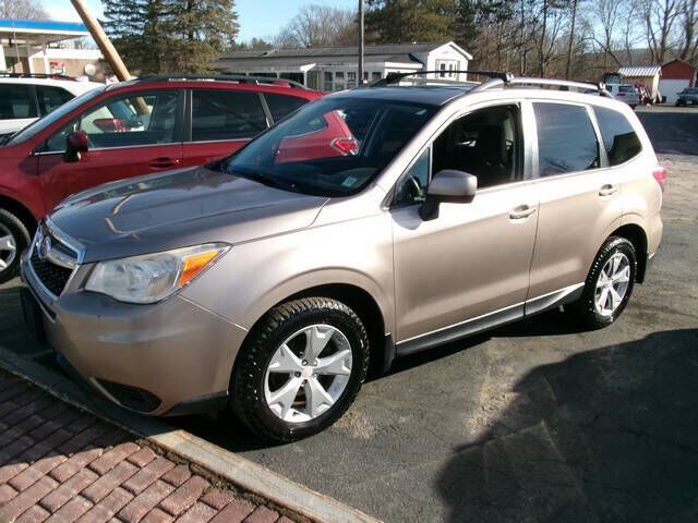 2015 SUBARU Forester