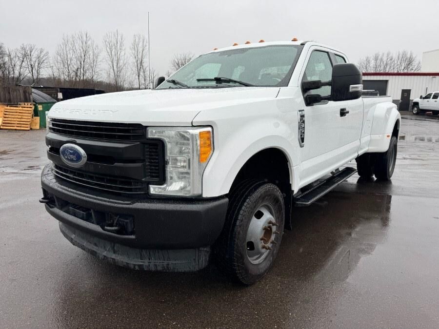 2017 FORD F-350